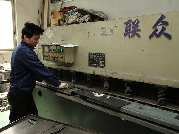 切板機(jī) 切板機(jī)